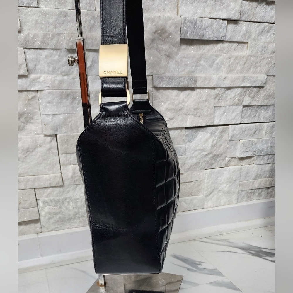 Chanel Black Chocolate Bar LeatherShoulder - Picture 4 of 14